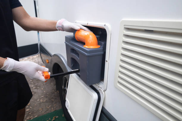 Best Portable restroom trailer rental  in Orangetree, FL